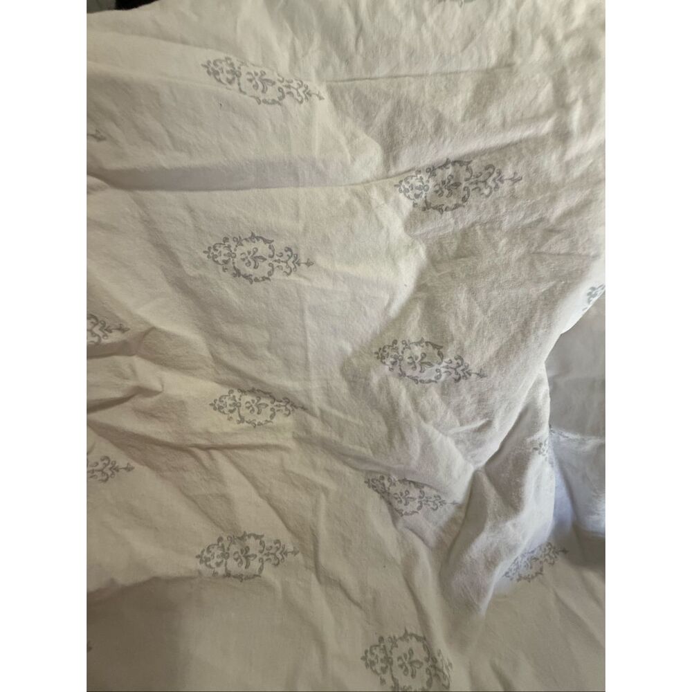 Simply Shabby Chic DAMASK FLAT Medallion Gray White Sheet 76x 92